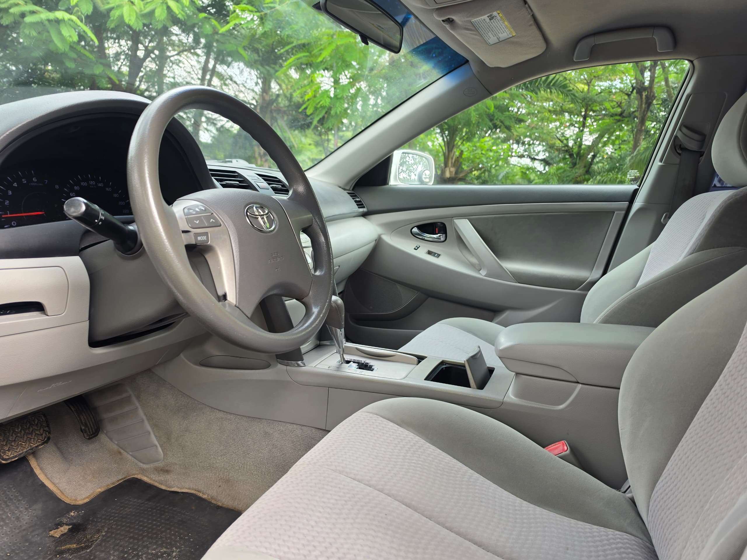 
								Awoof Deal: Highest Grade Foreign Used 2010 on belt Toyota camry LE with Aug 2026 Duty Accident free going for just 9.8m. Dashboard no dey gum everywhere sharp. Accident free. full									