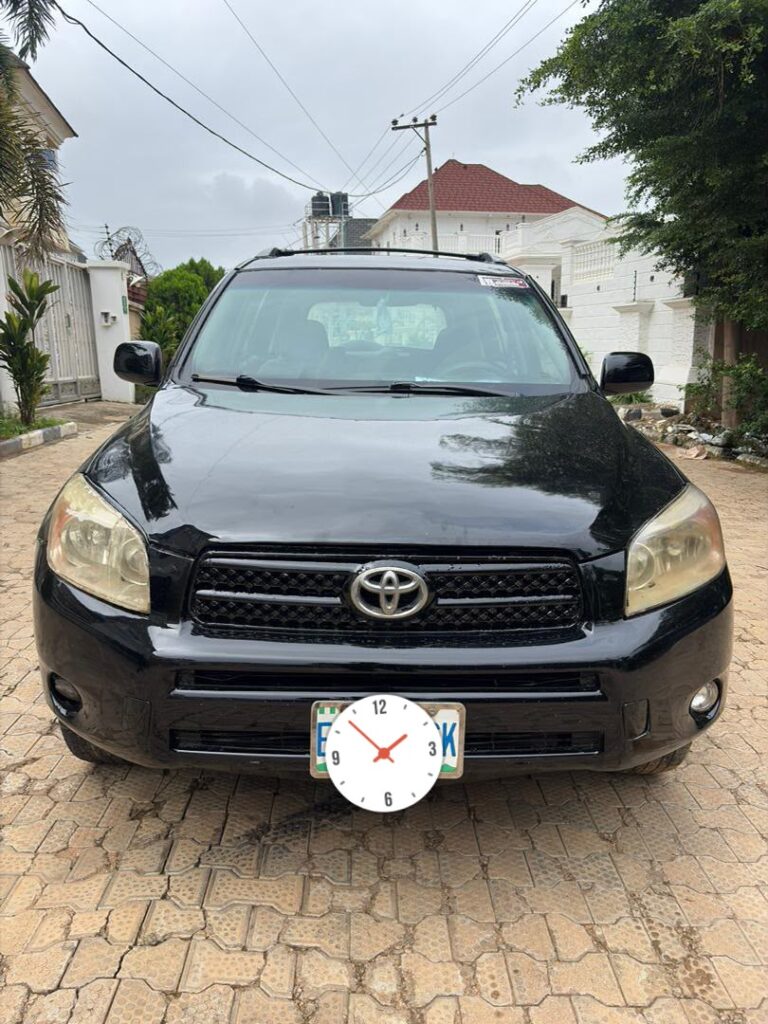 Giveaway Deal‼️‼️‼️ Carefully Used Toyota RAV4 2008 Untempered Engine and gear, ac is freezing 🥶 with original duty✅6.2M Net with 200k sambo only Kubwa Abuja📍 ZERO CHAIN DEAL