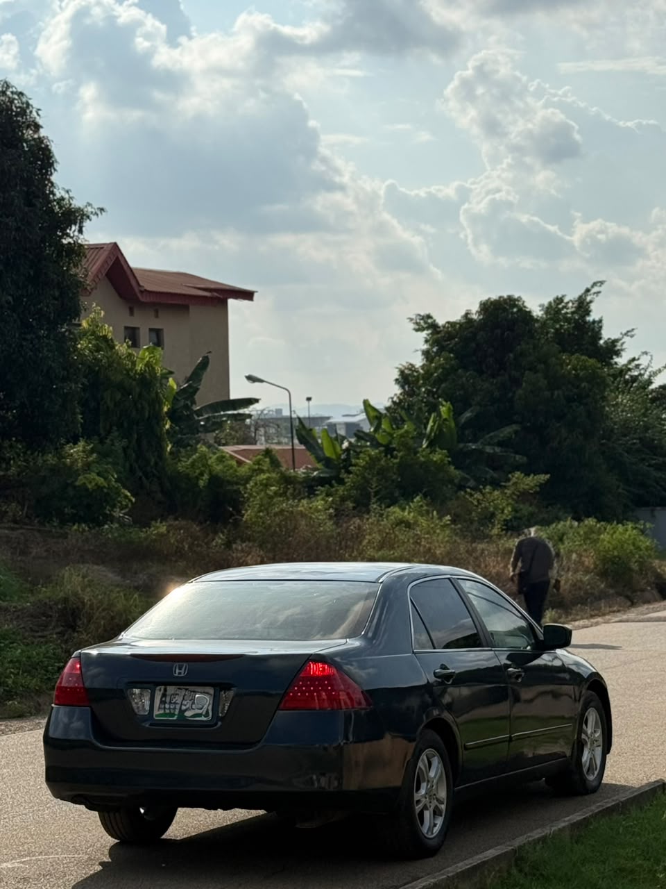 
								Distress Sell Neatly Used Honda Accord DC for just 3.7M Abuja full									