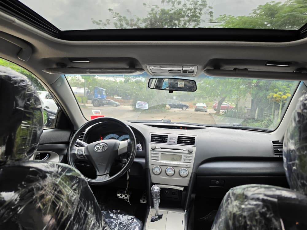 
								Giveaway Deal‼️‼️‼️ (42k mileage) Carefully Used 2013 (V4) Facelifted Honda Accord car is in pristine condition (Nothing To Fix) with original duty going for just 8.5m Net with sambo with me (Moveable) Lugbe Abuja📍 ZERO CHAIN DEAL full									