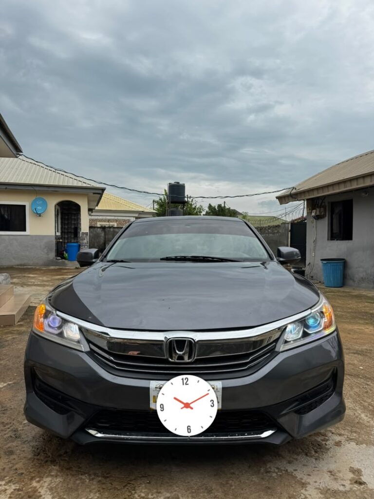 Giveaway Deal‼️‼️‼️ (42k mileage) Carefully Used 2013 (V4) Facelifted Honda Accord car is in pristine condition (Nothing To Fix) with original duty going for just 8.5m Net with sambo with me (Moveable) Lugbe Abuja📍 ZERO CHAIN DEAL