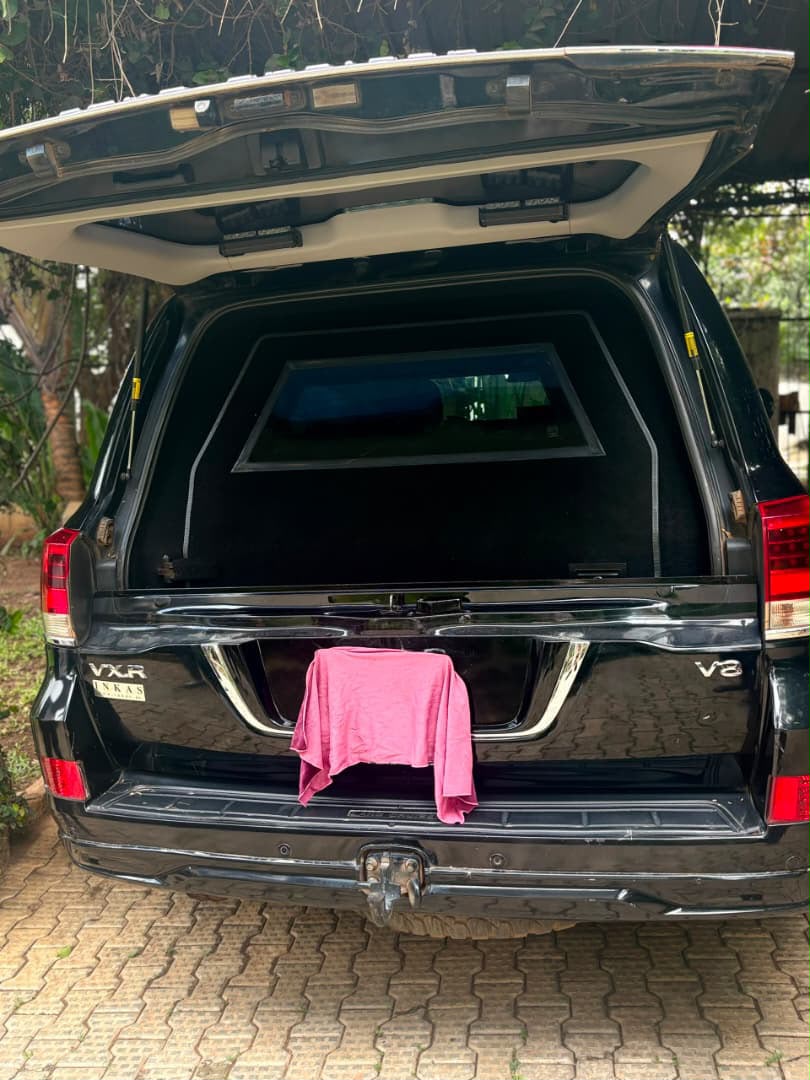 
								2018/2019 Bulletproof Toyota Land Cruiser VX.R INKAS AMORING with run flat tyres. 90m Abuja deal full									