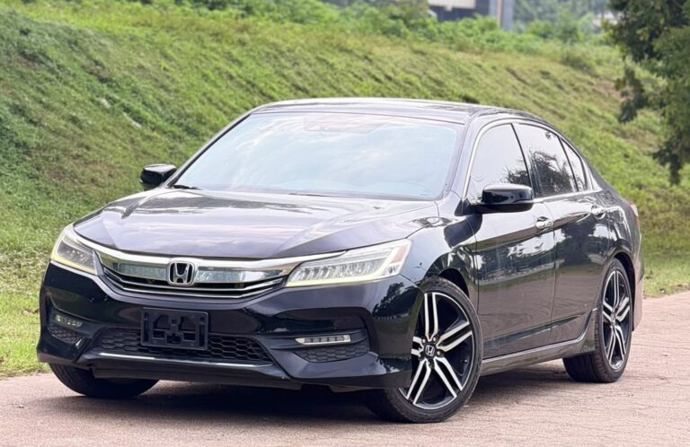 NeW ArriVaL🚀  A-GraDe ExTreMeLy CleaN FOREIGN USED 2016 HONDA ACCORD V6 TOURING Available In MinT ConDiTioN…  21M OnLy💰custom duty  AbuJa LoKaTioN