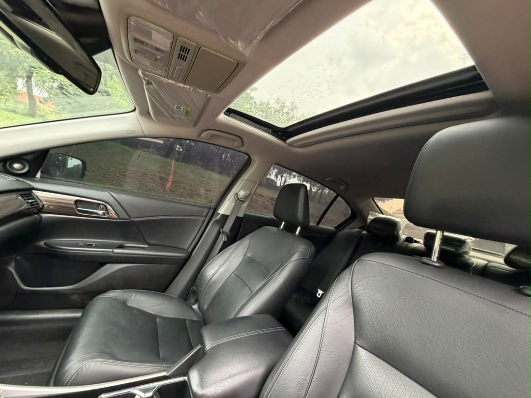 
								NeW ArriVaL🚀  A-GraDe ExTreMeLy CleaN FOREIGN USED 2016 HONDA ACCORD V6 TOURING Available In MinT ConDiTioN…  21M OnLy💰custom duty  AbuJa LoKaTioN full									