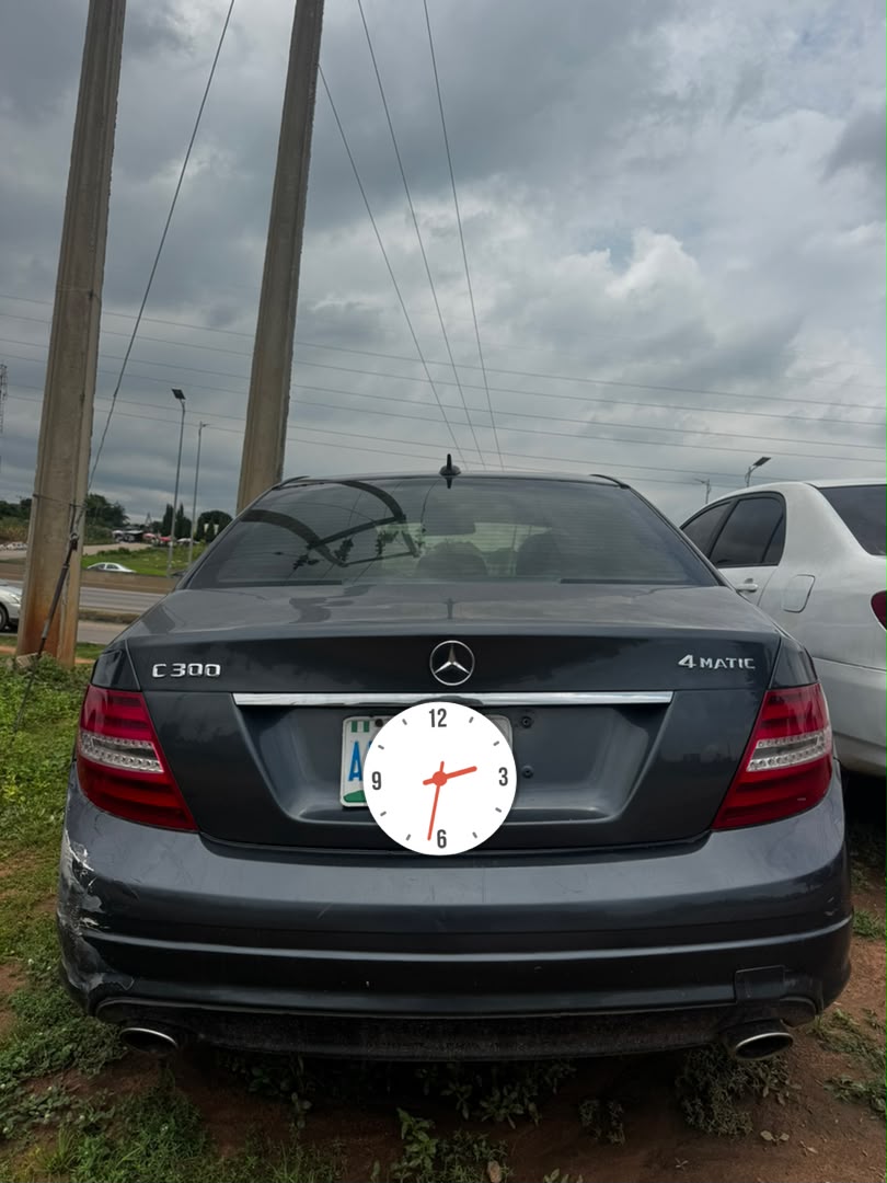
								Giveaway Deal‼️‼️‼️ Neatly Used 2009 Mbenz C300 buy and drive still on first body (Key Entry & Sunroof) with duty going for just 4.6m Net with sambo with me Lugbe Abuja📍 ZERO CHAIN DEAL full									