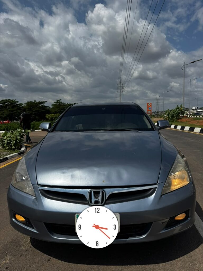 Giveaway Deal‼️‼️‼️ Carefully Used 2007 Honda Accord DC car is in pristine condition (Nothing To Fix) Ac chilling with proper documentation going for just 3.6m Net Add sambo with me Lugbe Abuja📍 ZERO CHAIN DEAL
