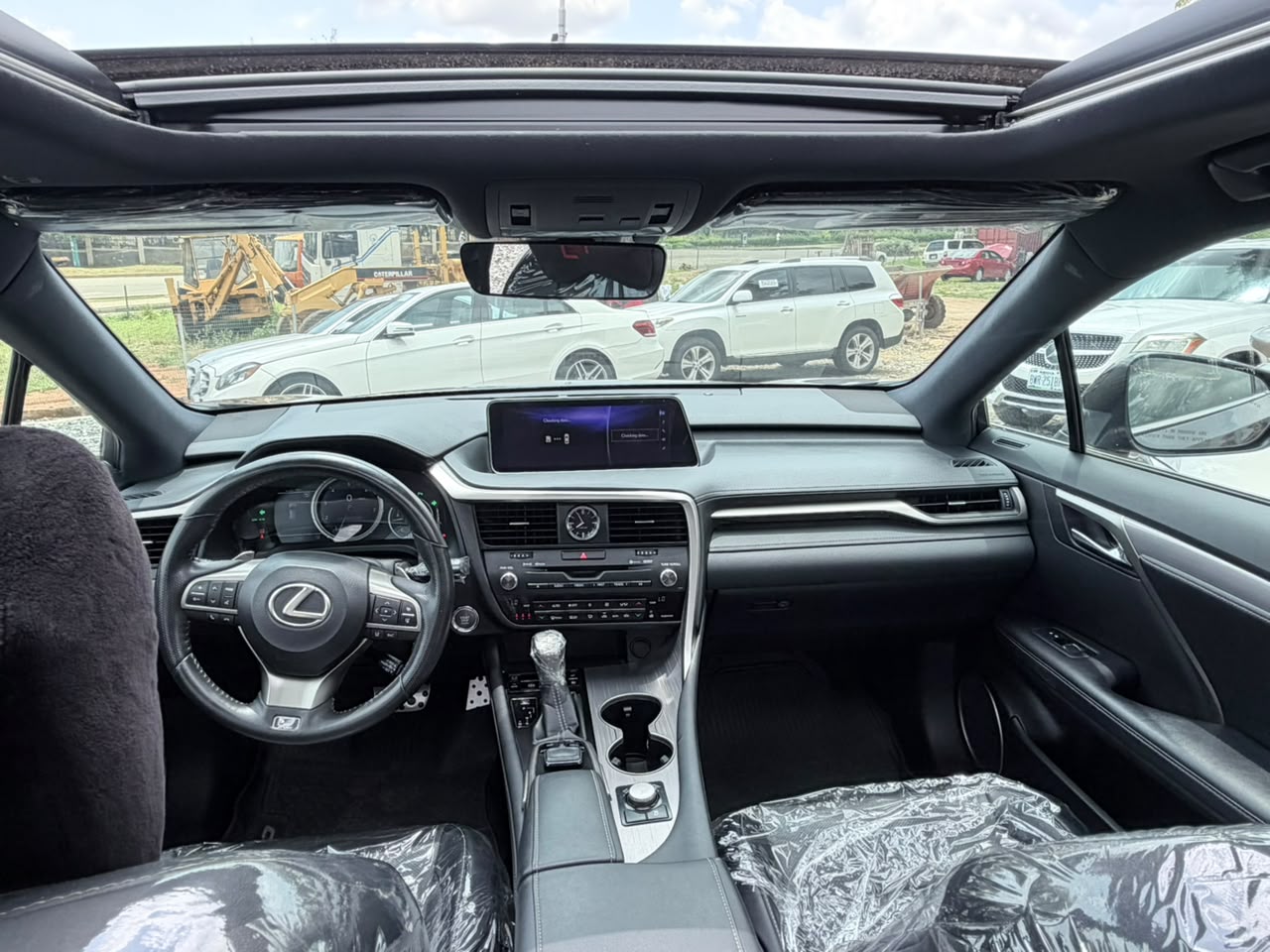 
								2017 DIRECT BELGIUM 🇧🇪 LEXUS RX350 F-SPORT WITH A CLEAR DUTY✅KEYLESS‼️REVERSE CAMERA‼️BLIND SPOT‼️POWERBOOT AND OTHERS… HEADED FOR 52 MILLION NAIRA NAIRA ONLY full									