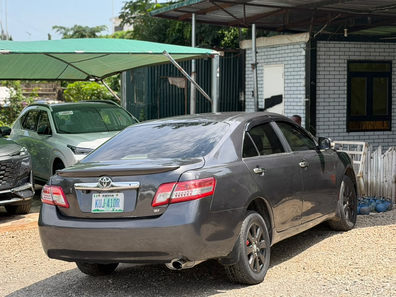 
								Extremely Clean used Toyota Camry 2009 LE for just 5.9M full									