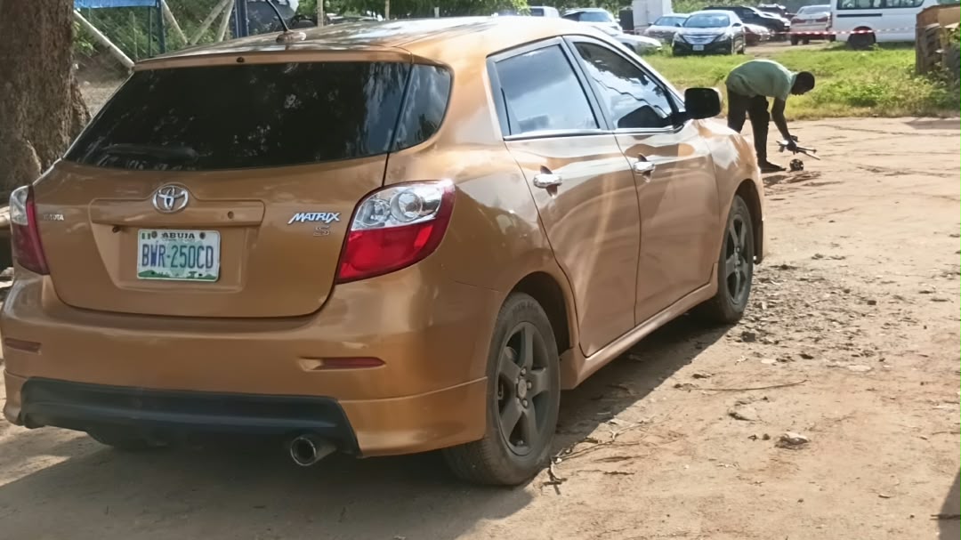 
								Supwr clean registered  2009 Toyota Matrix with Untouched Engine and gear AC chills 💯,first body pan Car just came back from a  Distances Journey today Trust me you will love it Location:Abuja Price:6.7M full									
