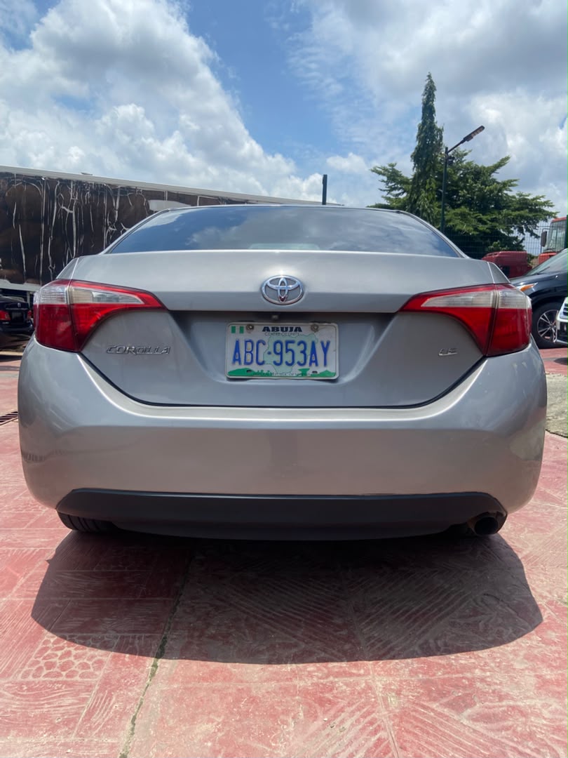 
								Distress alert Neatly used 2014 Toyota Corolla with original custom duty, sound engine and gear AC functioning very well, just 9 million, owner needs money urgent, hurry up before you sold, location Abuja full									