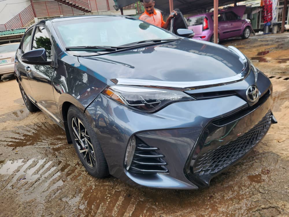 
								distress sale 2016 Toyota Corolla Tokunbo, unregistered just 10.9m, Abuja full									