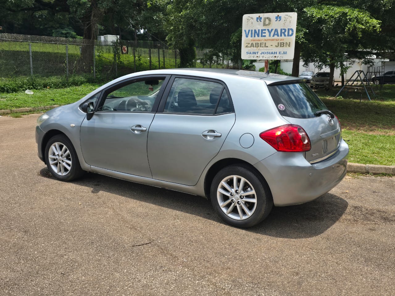 
								2009 Toyota Auris foreign used going for 8.9m Abuja full									