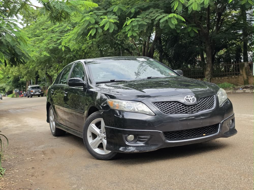 
								Awoof Deal: Highest Grade Foreign Used 2010 on belt Toyota camry Sport with Aug 2026 Duty, Sunroof Accident free going for just 10.8m. Dashboard no dey gum everywhere sharp. full									