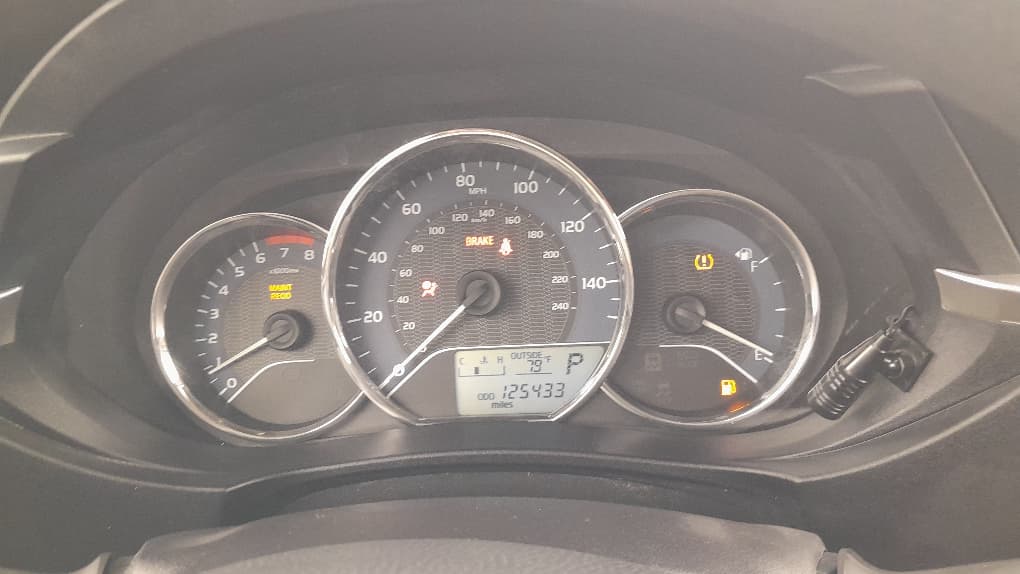 
								FOREIGN USED 2015 TOYOTA COROLLA LE WITH FOLLOW COME SCREEN, REVERSE CAMERA,ORIGINAL CUSTOM DUTY GOING FOR 14.7M ABUJA DEAL full									