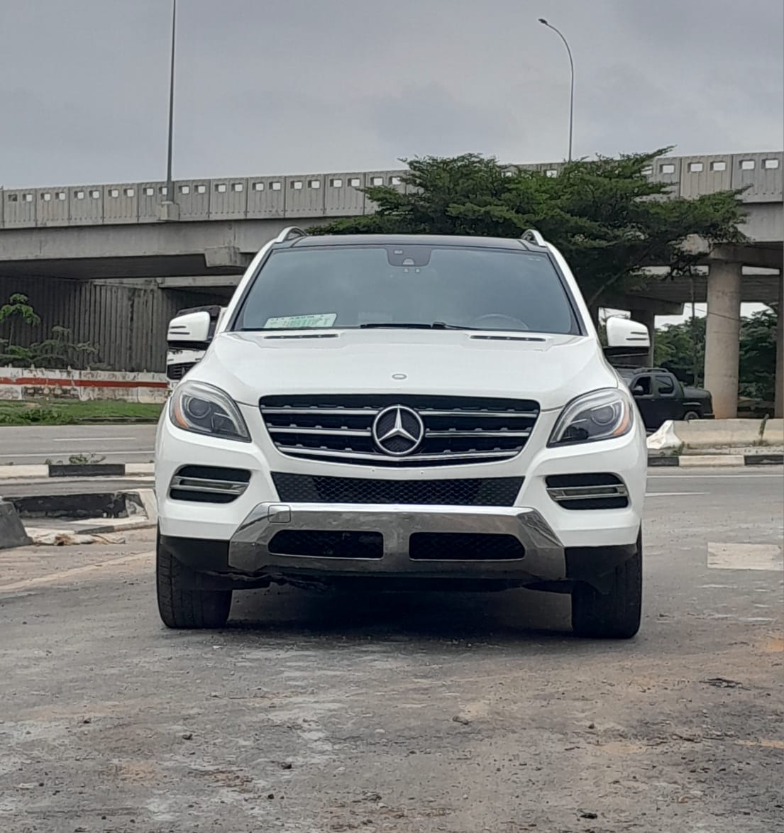
								UNREGISTER 2014 MERCEDES-BENZ ML350 FULLEST OPTION DOUBLE PANORAMIC WITH ORIGINAL CUSTOM DUTY GOING FOR 22M ABUJA DEAL full									