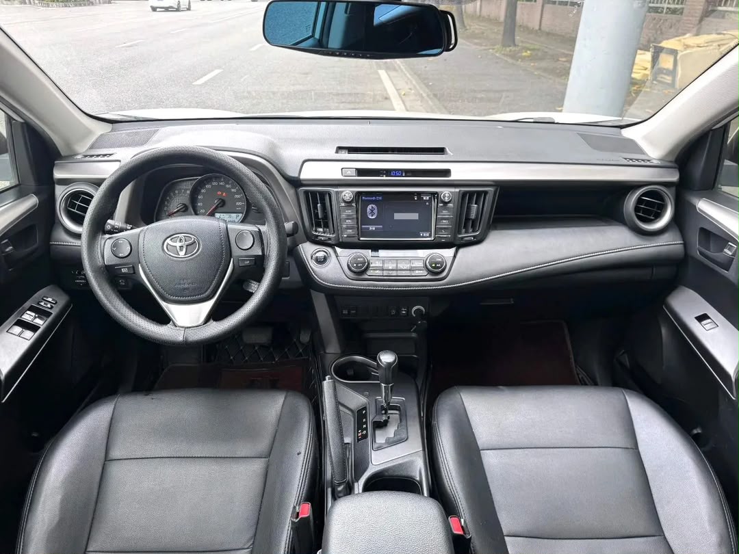 
								Toyota RAV4 2016 model 2.0L FWD Comfort version, CVT Automatic ‑ First registered:22‑Aug‑2017 ‑ Mileage:170,000 km ‑ Color: White exterior, black leather interior ‑ Emission standard: National 5 ‑ Price:59,800 RMB Reliable Toyota SUV, fuel‑saving, spare parts easy to find in Africa, very popular model. full									