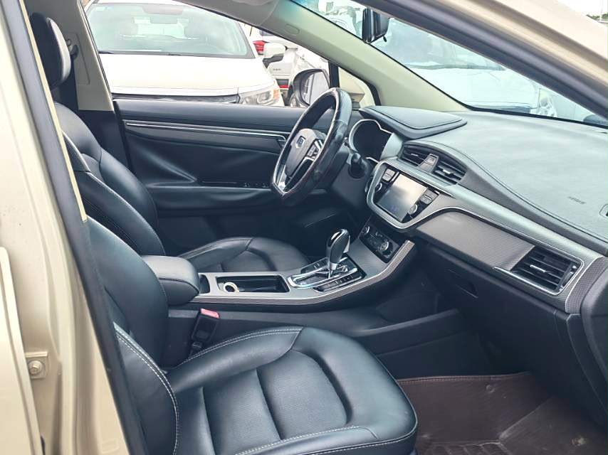 
								Geely Emgrand GS 2016 model 1.3T Sport Luxury version, automatic ‑ First registered:15‑Nov‑2016 ‑ Mileage:85,000 km ‑ Color: Golden ‑ Emission standard: National 5 ‑ Price:24,800 RMB Budget compact SUV, low mileage, cost‑effective, good daily transport. full									