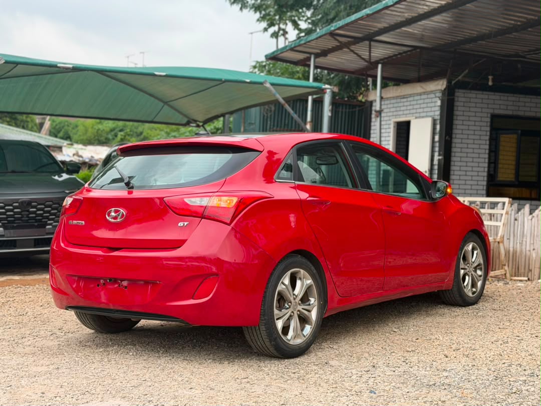 
								Extremely clean 2012 Hyundai Elantra GT for 9m Abuja full									