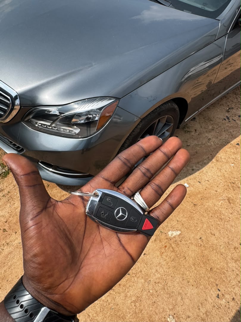 
								Giveaway Deal‼️‼️‼️ Grade A (Accident Free) Foreign Used 2016 Mbenz E350 (Black Engine) car is in pristine condition also first body low mileage (Keyless Entry Power Booth & Sunroof) with 2026 Entry duty going for just 19.2m Add sambo with me (Moveable) Lugbe Abuja📍 ZERO CHAIN DEAL full									