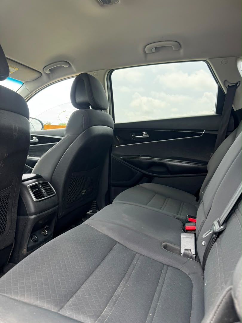 
								Giveaway Deal‼️‼️‼️ Foreign Used 2015 Kia Sorento car is in pristine condition (Key Entry & Back Ac Vent) with 2026 fully paid duty going for just 14.5m with our sambo (moveable) Lugbe Abuja📍 ZERO CHAIN DEAL full									