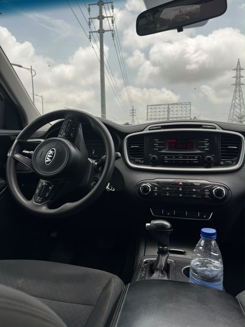
								Giveaway Deal‼️‼️‼️ Foreign Used 2015 Kia Sorento car is in pristine condition (Key Entry & Back Ac Vent) with 2026 fully paid duty going for just 14.5m with our sambo (moveable) Lugbe Abuja📍 ZERO CHAIN DEAL full									