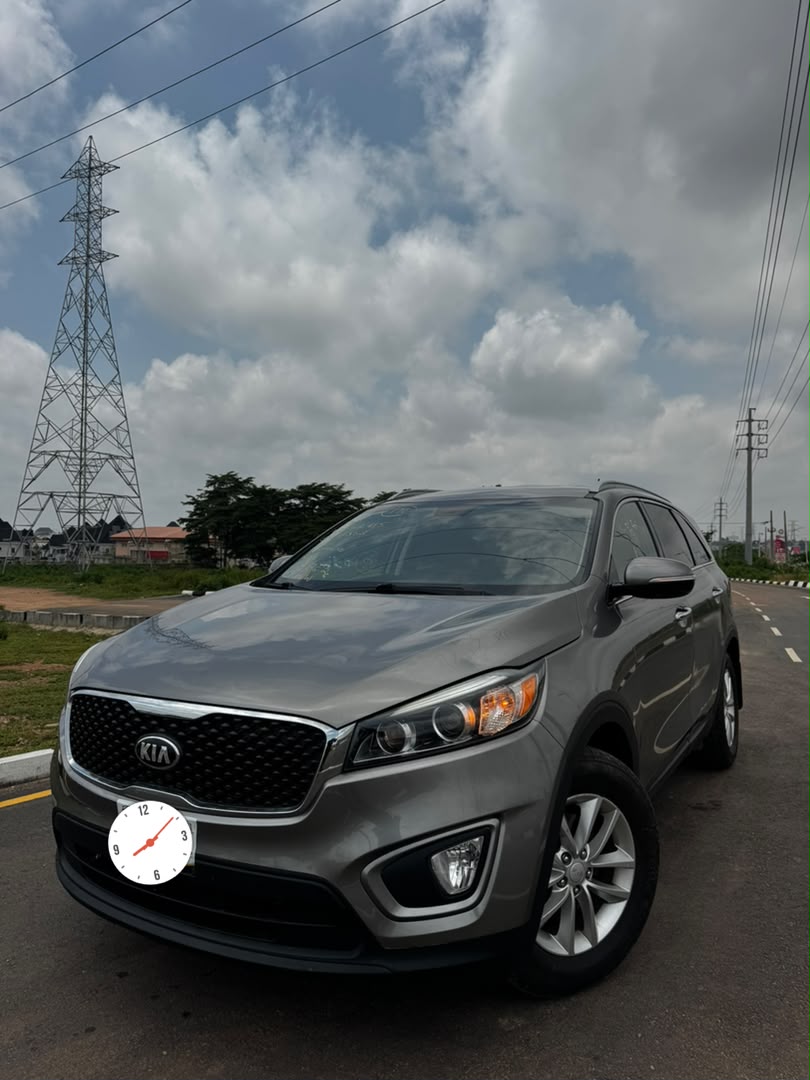 
								Giveaway Deal‼️‼️‼️ Foreign Used 2015 Kia Sorento car is in pristine condition (Key Entry & Back Ac Vent) with 2026 fully paid duty going for just 14.5m with our sambo (moveable) Lugbe Abuja📍 ZERO CHAIN DEAL full									