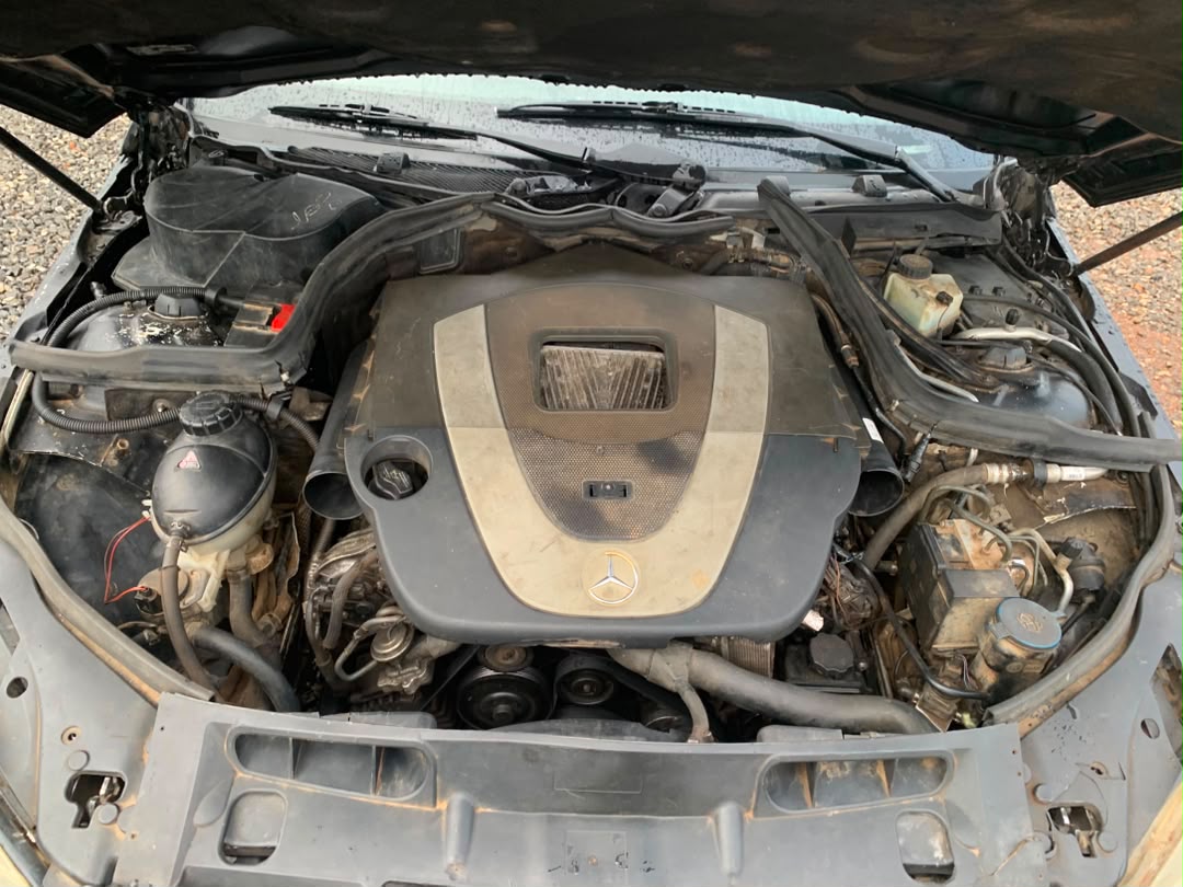 
								SUPER SHARP DISTRESS SALES 2008 MERCEDES C300 4MATIC UNTAMPERED ENGINE AND GEAR BLACK AND BLACK, FOUR NEW TIRES AC CHILLING VERY WELL 5M ONLY full									