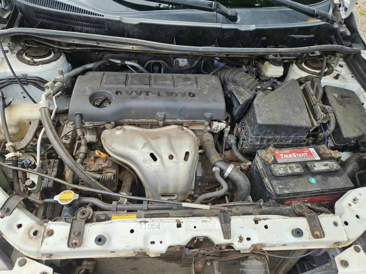 
								Distress alert ⚠️ 📢  Foreign used Toyota matrix 2009 4plugs FIRSTBODY With All components Untouched Buy and drive absolutely nothing to fix  👉9.5m buyer settle 200k  Location Abacha road Nyanya Abuja deal full									