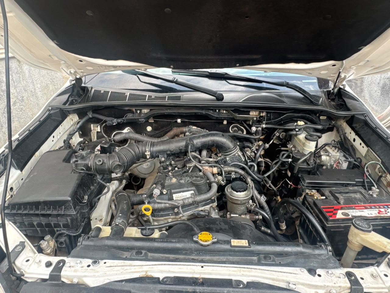 
								Owner house deal  Foreign used 2017 Toyota Hillux   With original duty (not allocation paper ) Clean red interior  Thumb start  Going for 42m  Abuja deal full									