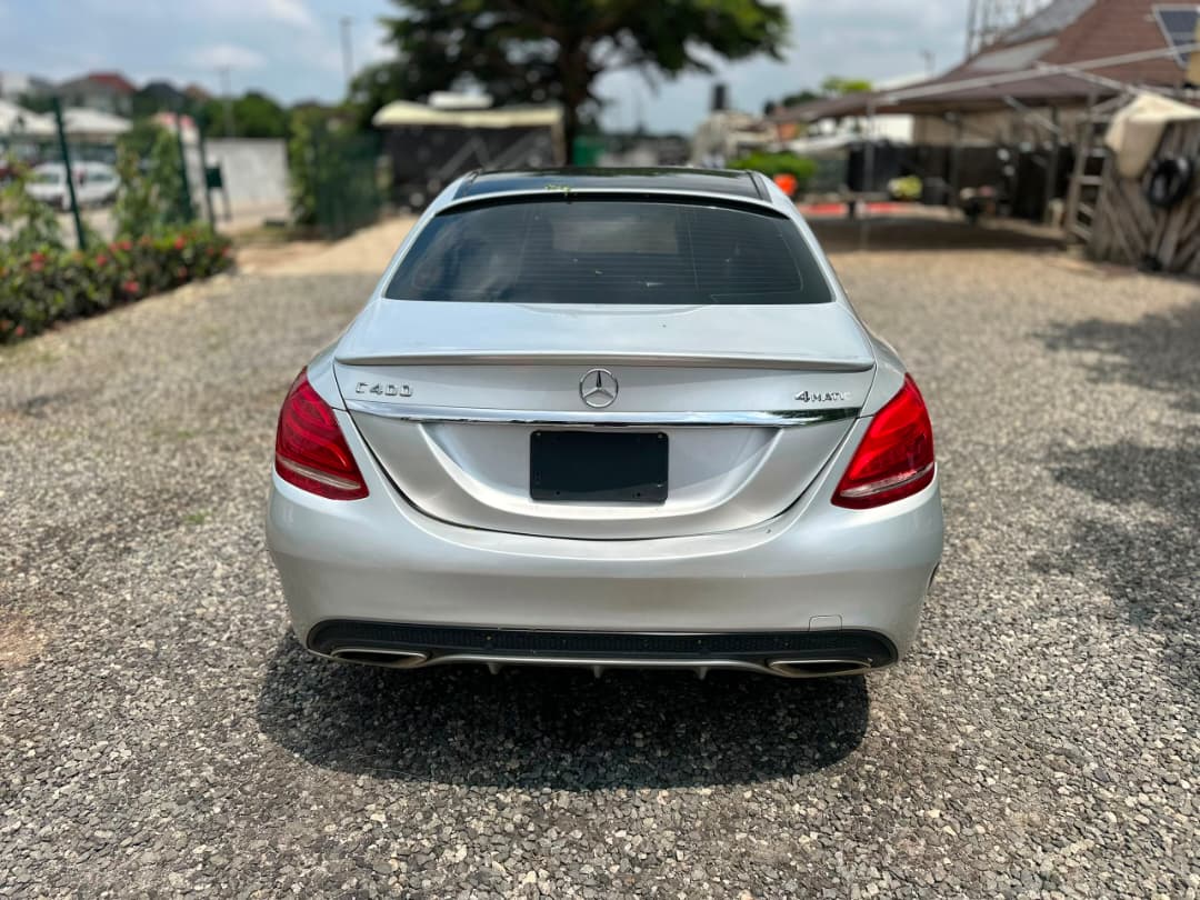 
								SUPER CLEAN FOREIGN USED MERCEDES BENZ C400 2015 MODEL WITH ORIGINAL CUSTOM DUTY   FULL OPTION  PANORAMIC ROOF,  AND MORE.  GOING FOR    💰28M 📍ABUJA GWARINPA full									