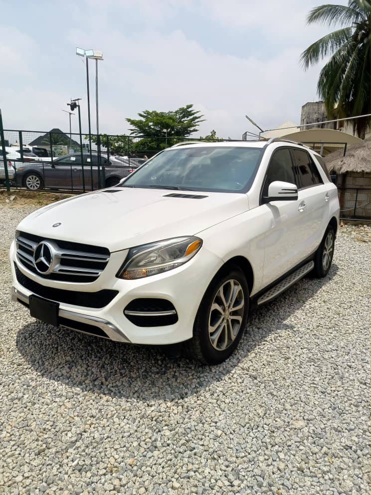 FOREIGN USED 2016 MERCEDES BENZ GLE350 WITH RECENT ORIGINAL CUSTOM DUTY SUNROOF AVAILABLE SELLING FOR 22.5M ABUJA  GWARINPA