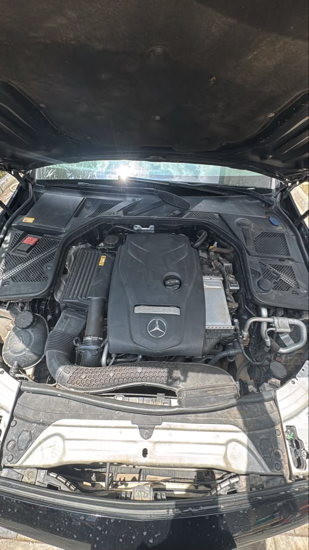 
								Super Distress🔥🔥🔥 New arrival Direct Belgium 🇧🇪 Mercedes Benz C300 2016 model, fullest option! Original duty! Clean title! 🅿️rice: 16.8M full									