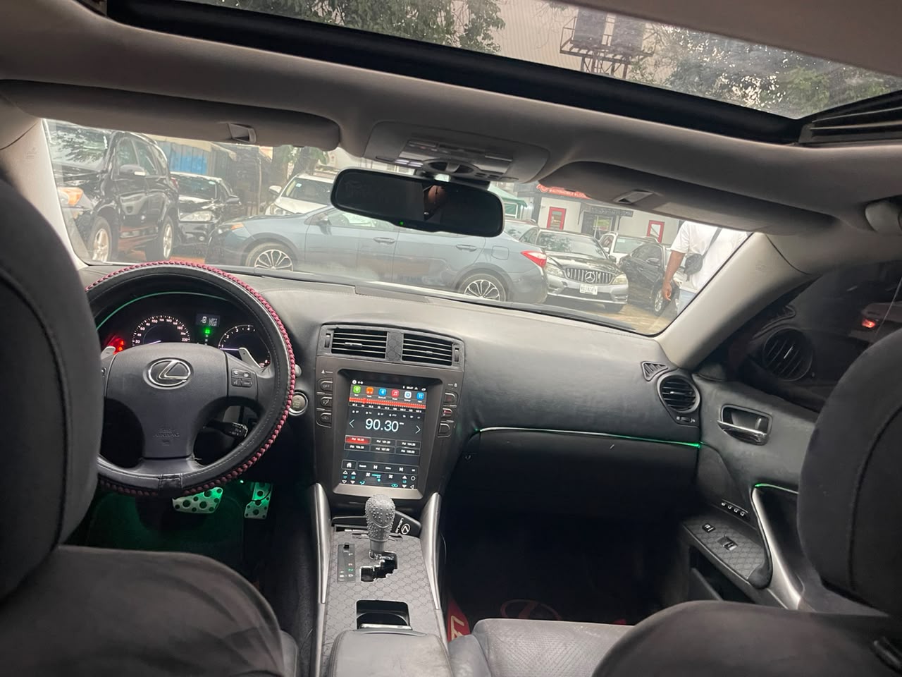 
								2010 Belgium standard is250 upgraded with untampered engine and gear AC chilling 9.7m owner 200k sambo full									