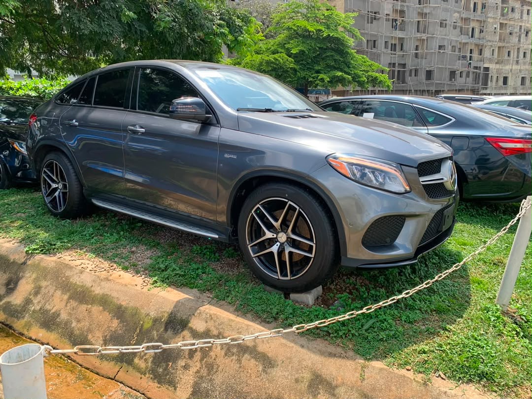 
								2018 fullest options GLE43 AMG with original duty buy and drive 59m owner 1.5m sambo full									