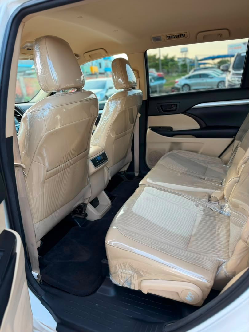 
								New Arrival ‼️   ✨ Super Clean Direct Belgium 2016 Toyota Highlander with Untempered System  Price 26.5m Location 📍 Abuja deal full									