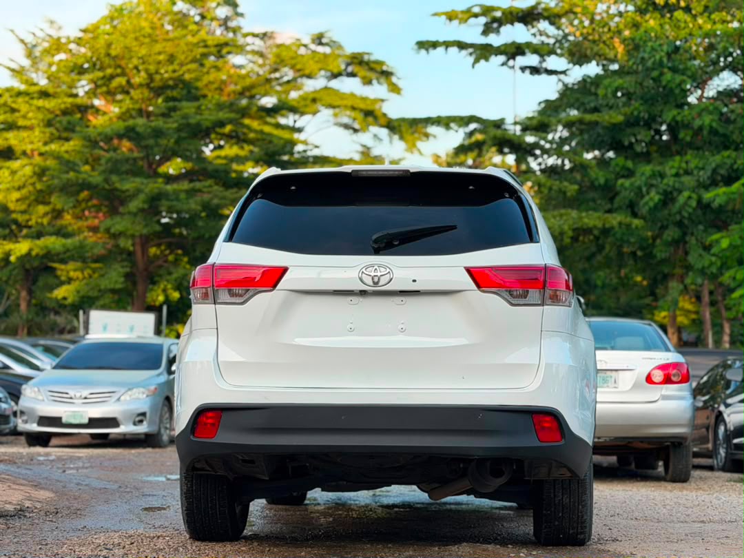 
								New Arrival ‼️   ✨ Super Clean Direct Belgium 2016 Toyota Highlander with Untempered System  Price 26.5m Location 📍 Abuja deal full									