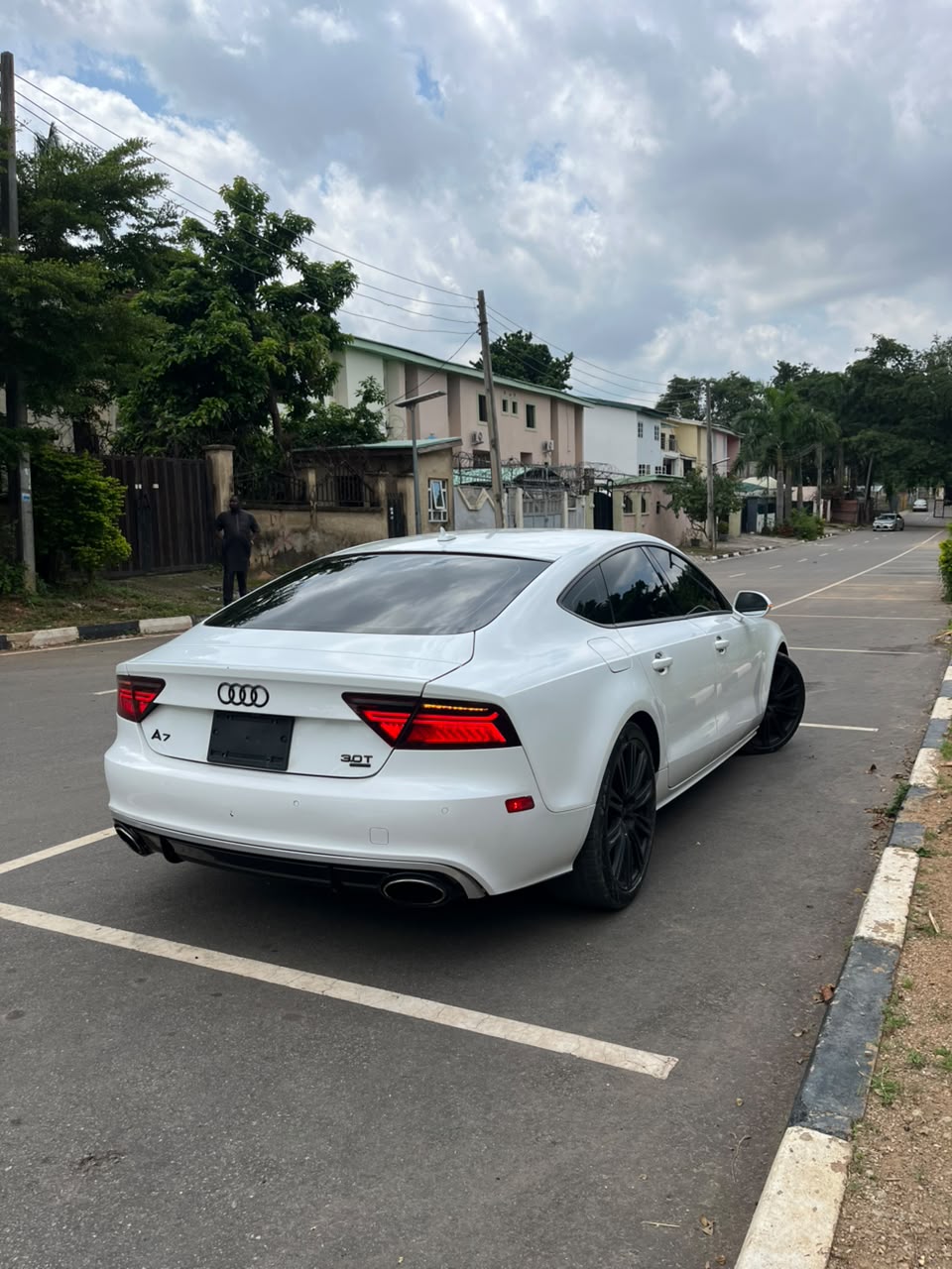 
								SUPER CLEAN FOREIGN USED CLEAN AUDI A7 2012 (3.0T TFSI V6 ENGINE) 🇺🇸  ORIGINAL DUTY 📃  PRICE: 28M 💰  ABUJA DEAL 📍  NATIONWIDE DELIVERY full									