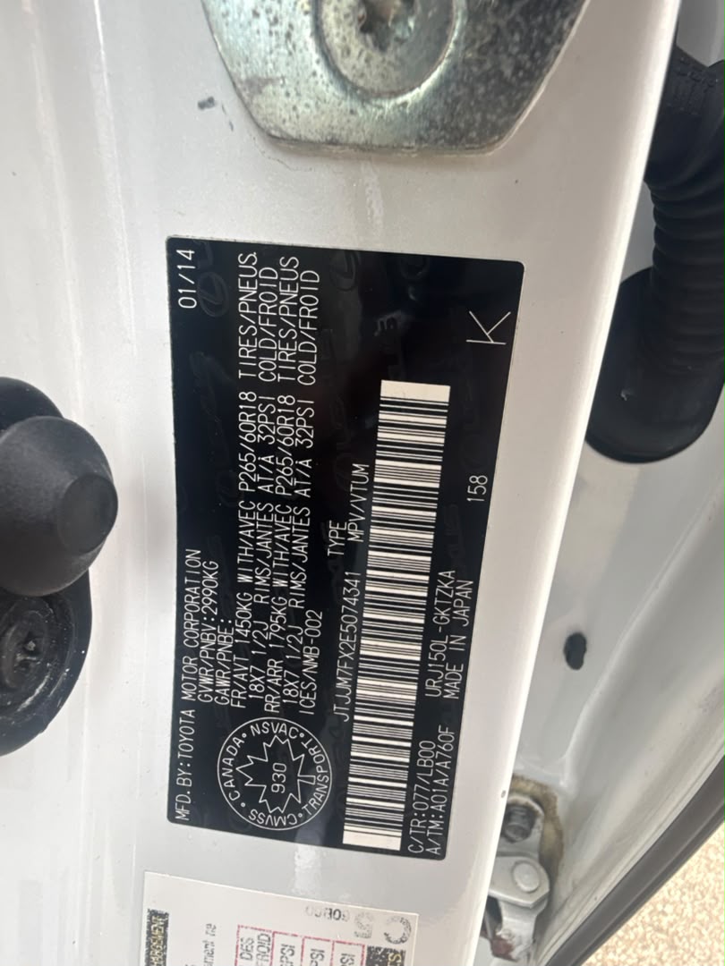 
								Super Distress 2015 Lexus Gx460 with 360 camera and Freezer box for just 33m Abuja full									