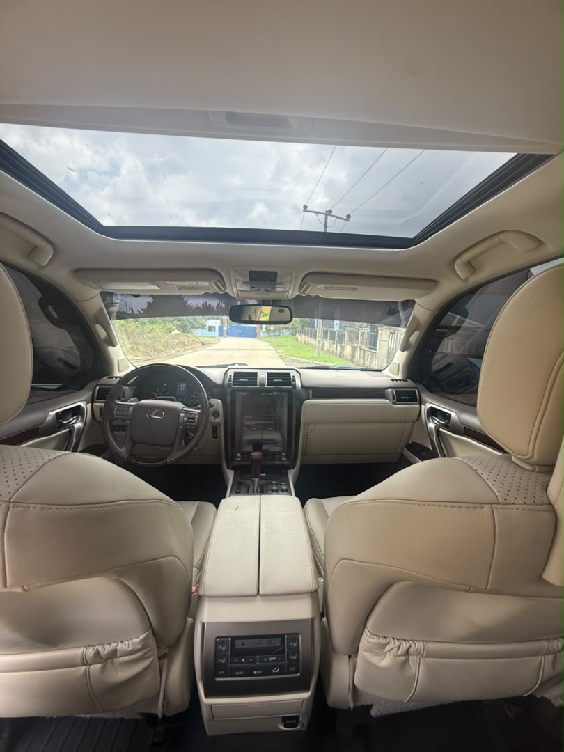 
								Super Distress 2015 Lexus Gx460 with 360 camera and Freezer box for just 33m Abuja full									