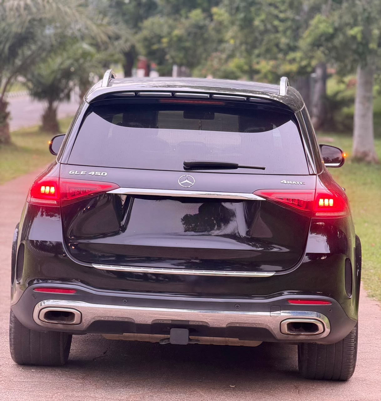 
								2022 Mercedes-Benz GLE450 🔥  Luxury. Power. Class. 🇩🇪✨  80M OnLy💰 custom duty  Clean, premium and ready to turn heads.  AbuJa LoKaTioN full									