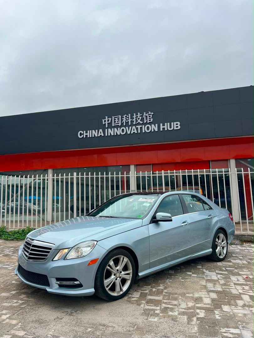 
								JUST LANDED GERMAN SPEC 2013 Mercedes-Benz E350 FULL OPTION GOING FOR JUST N15,500,000 ONLY full									