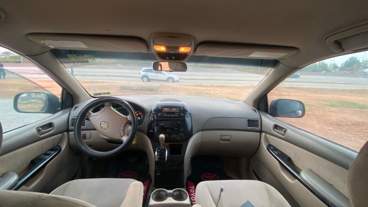 
								A very Sound 2005 Toyota Sienna with sound  Engine, Gear and Ac. Car with me in Abuja for 5M Slightly negotiable on inspection.  Buyer settle 100k ABUJA full									