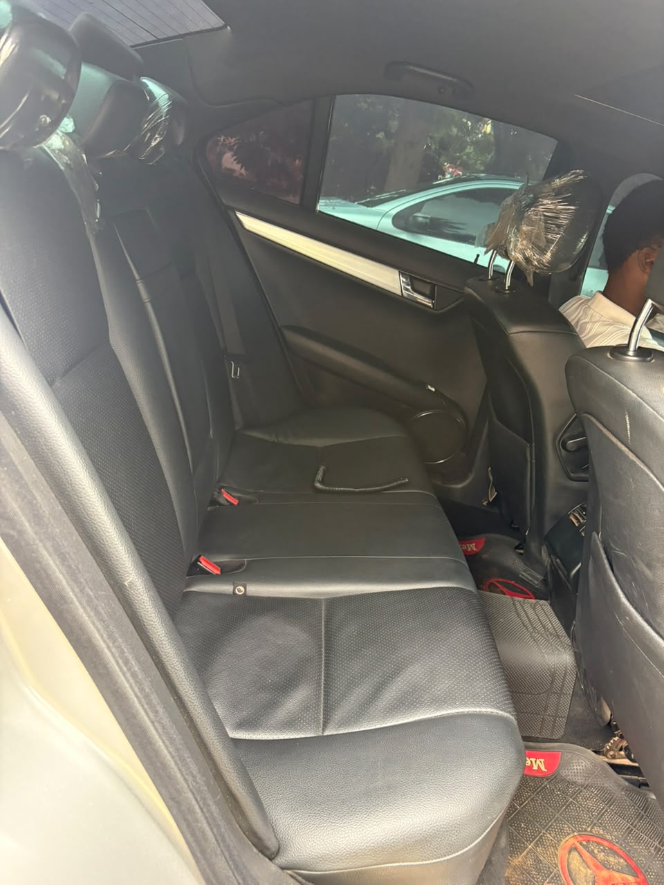 
								Quick Sale Mercedes Benz C300 2008 With untempered engine and Gear, ac is Freezing 🥶 with Original Duty~ 🏷️6M Net 📍Abuja Deal full									
