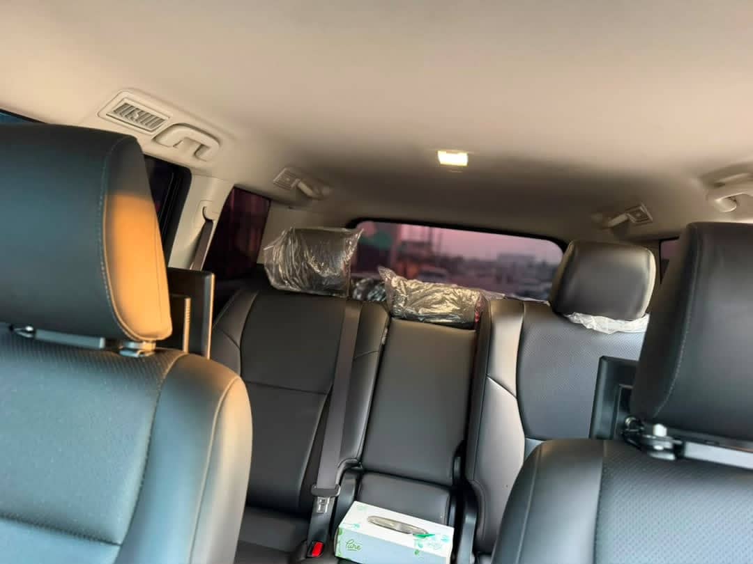 
								Sharp distress sale  2025 Toyota prado few months used going for 💰 115 MILLION NAIRA NOTE BUYER SETTLE 🫶 LOCATION ABUJA full									