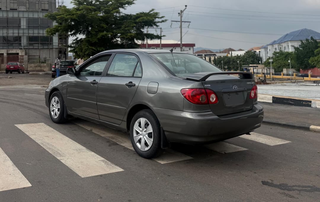 
								FOREIGN USED 2007 TOYOTA COROLLA LE WITH ORIGINAL CUSTOM DUTY FULLY PAID GOING FOR 8.5M ABUJA DEAL. full									