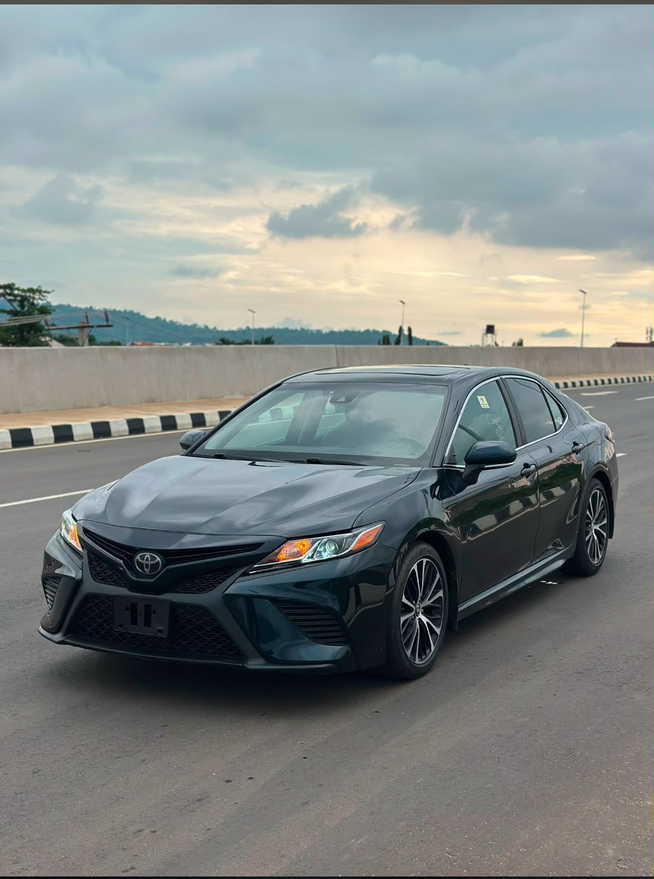 
								Foreign Used Toyota Camry 2020 SE for just 26M Abuja full									