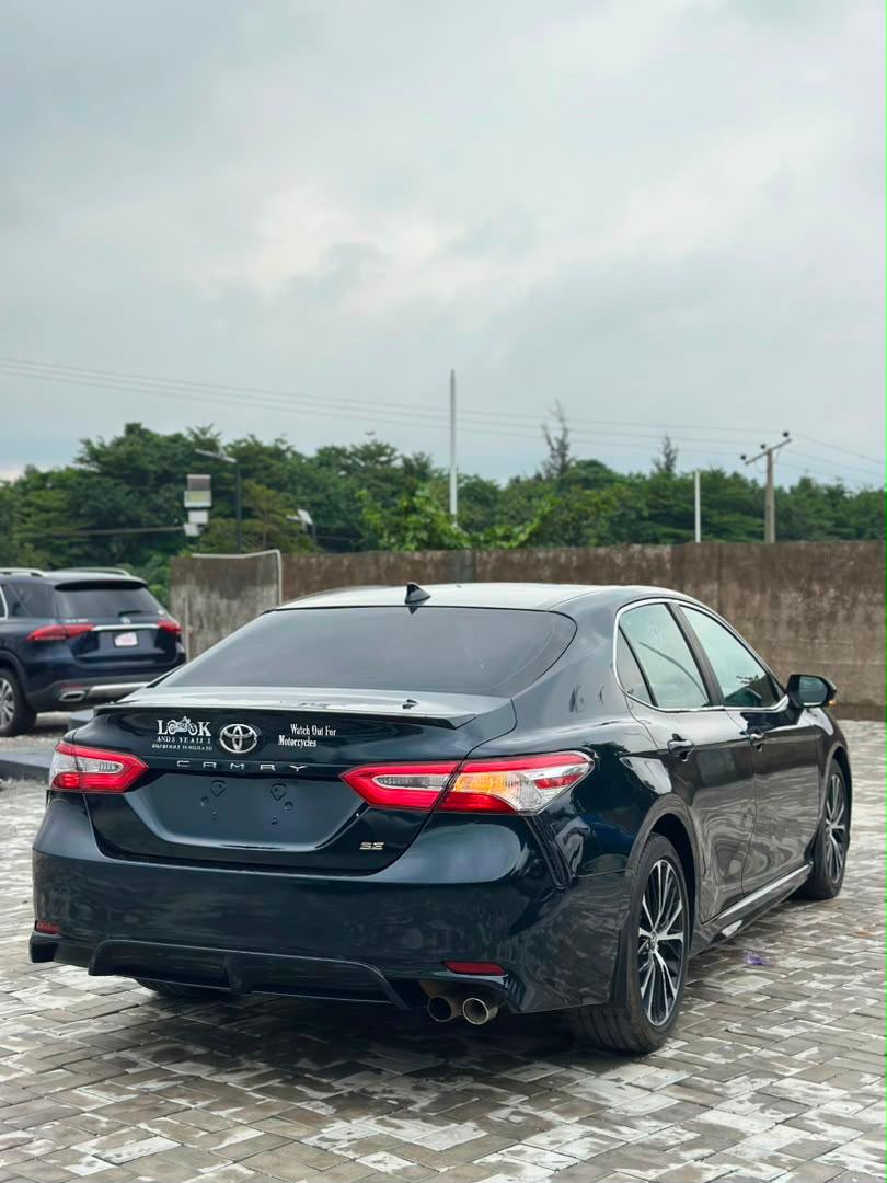 
								Foreign Used Toyota Camry 2020 SE for just 26M Abuja full									