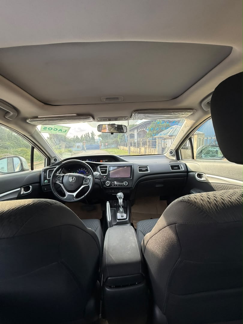 
								Good Deal    Distress Sell Foreign Used Honda Civic 2016 Keyless Fullest Options for just 10.9m  Abuja full									