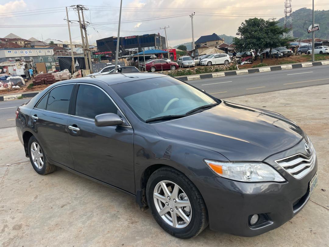 
								Distress Distress ‼️   2010 Toyota Camry VENZA ENGINE V4  Untampered engine and gear ac chilling🥶  Buy and travel  SUPER NEAT INTERIOR & EXTERIOR  PRICE: 5m Only 💰  Settlement: 300k👌 LOCATION ABUJA full									