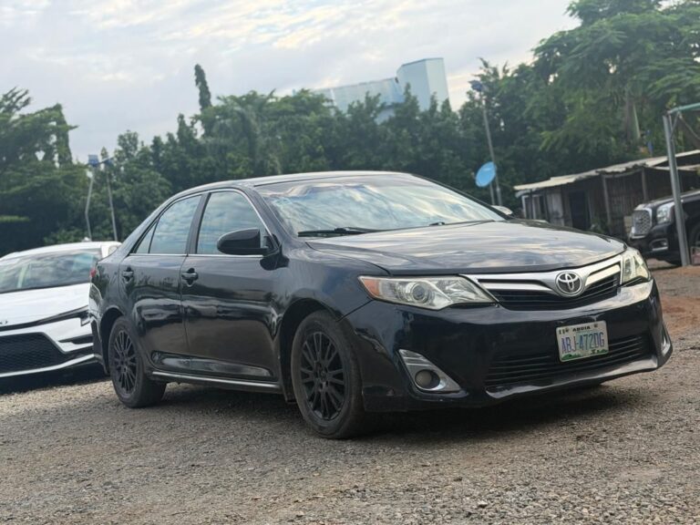 Distress Sell Extremely Clean Used Toyota Camry 2013 for just 7.9M Abuja